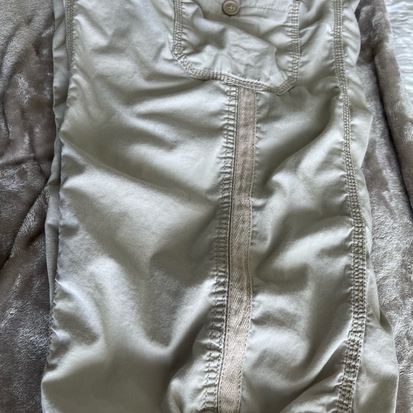 Style & Co  womens plus size 22W Cargo Capris Pants Stonewall color - Picture 6 of 13